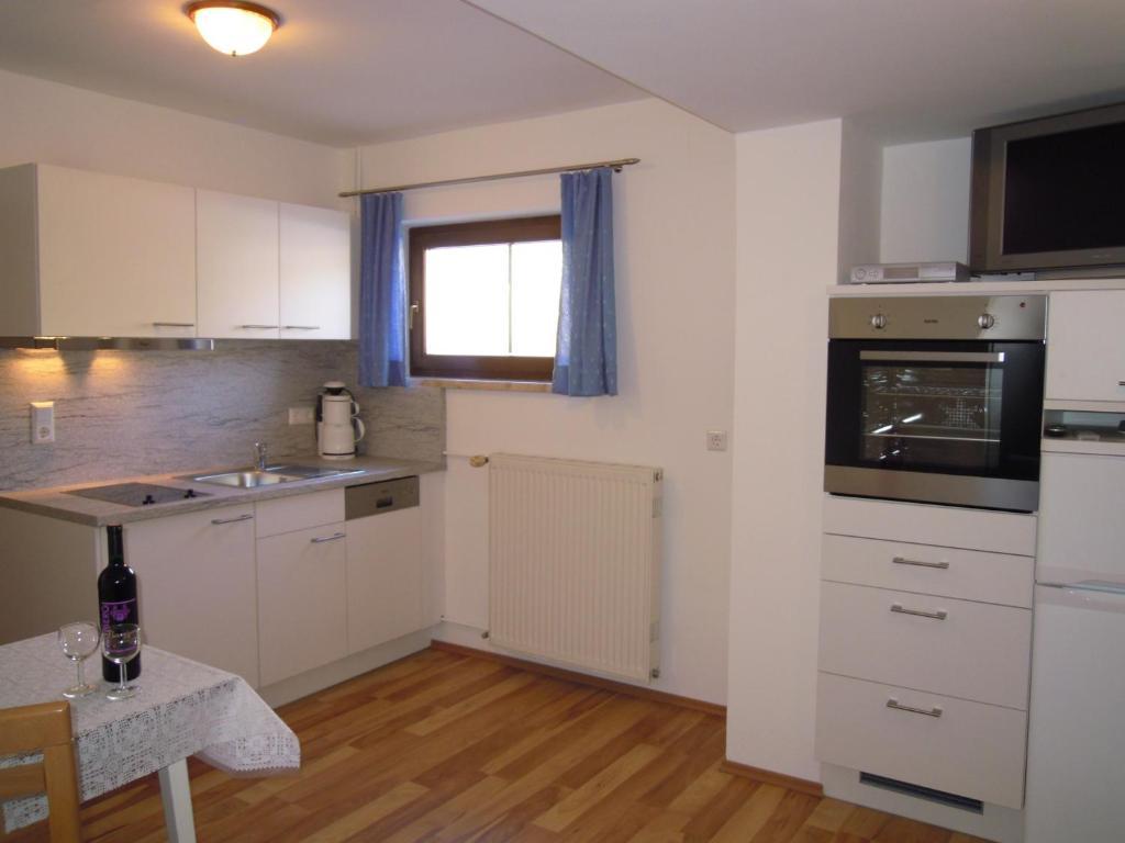 Ferienwohnungen Familie Jarnig Inge Gortschach  Room photo